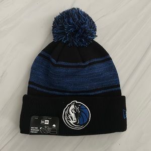 Dallas Mavs Beanie (NWT)